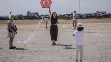 Huzurevi sakinleri ile devlet korumasındaki kız çocuklarının buluşmasından koruyucu annelik çıktı