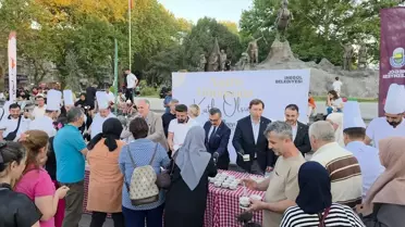İnegöl'de Aşure İkramı