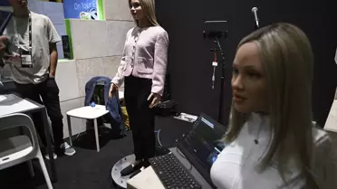 İnsansı Robotlar 25 Yılda Evlerde Olacak