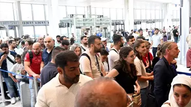 Beyrut Havalimanı'nda Yoğunluk