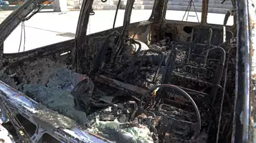 İsrail'in Saldırdığı Ambulans Tahran'da Sergileniyor