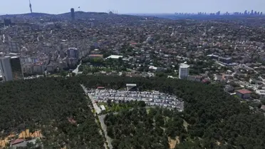 İstanbul'da bayramın üçüncü gününde vatandaşlar sahil ve parklara akın etti