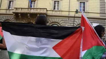 Roma'da Filistin Destekçileri Gösteri Düzenledi