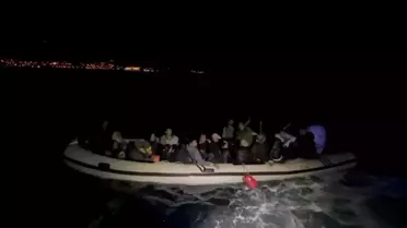 Karaburun'da 33 Düzensiz Göçmen Kurtarıldı
