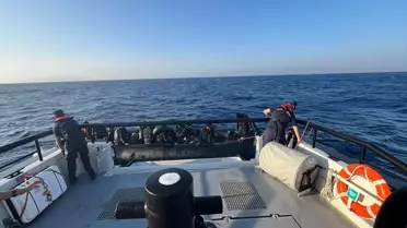 Foça'da 41 Düzensiz Göçmen Kurtarıldı