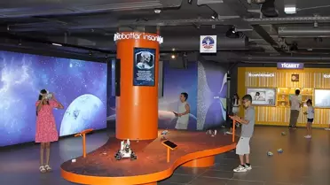 İzmir'de Dijital Deneyim Merkezi Açıldı