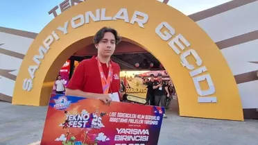 İzmirli Öğrenciler TEKNOFEST'te Başarı Elde Etti