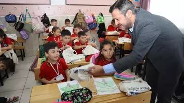 Karabük'te Öğrencilere Eğitim Seti Dağıtıldı