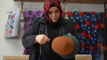 Ferya Gül Alioğlu'nun Keçe Sanatı Dünyayı Sarıyor