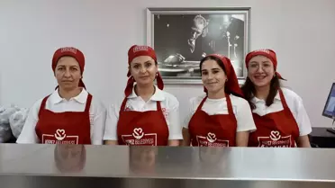 Antalya'da Öğrenci Kent Lokantası Açıldı