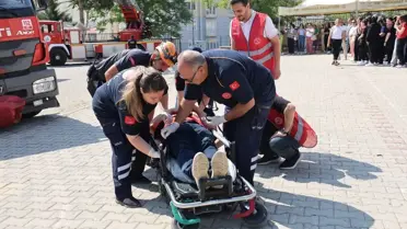 Kırıkkale'de bir okuldaki yangın ve tahliye tatbikatı gerçeği aratmadı