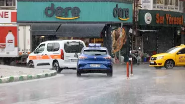 Kırklareli'nde Sağanak Hava Sıcaklığını Düşürdü