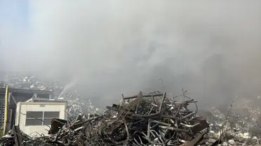 Gebze'de Hurda Deposu Yangını