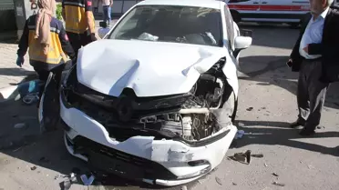 Beyşehir'de İki Trafik Kazası: 6 Yaralı