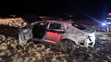 Boş Arazide Yanan Araç Kullanılamaz Hale Geldi