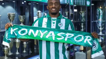 Konyaspor, Yhoan Andzouana'yı Kadrosuna Kattı