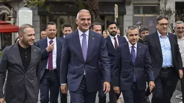 Bakan Ersoy Galata'da Esnafı Ziyaret Etti