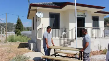 Kumluca'ya Yeni Bank ve Masalar
