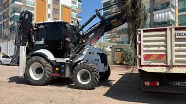 Kumluca'da Kanal Temizliği ve İlaçlama