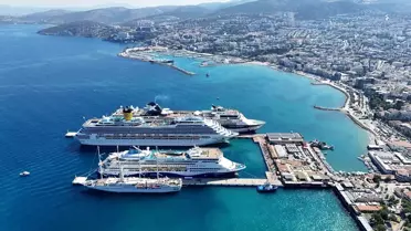 Kruvaziyerlerle Kuşadası'na 6 bin turist geldi