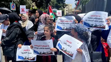 Filistinlilerden UNRWA'ya Protesto