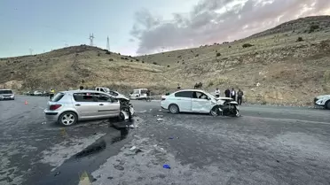 Malatya'da Otomobil Çarpışması: 11 Yaralı