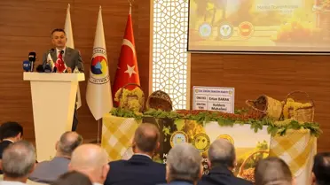 Manisa'da İlk Çekirdeksiz Kuru Üzüm Açık Artırmada Satıldı