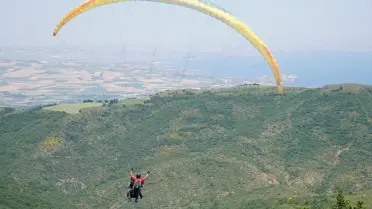 Uçmakdere'de Yamaç Paraşütü Bayramı