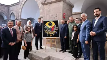 Merzifon Halk Eğitim Merkezinin yıl sonu sergisi açıldı