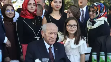 MHP Genel Başkanı Bahçeli, Ahlat'ta partililer ve vatandaşlarla buluştu