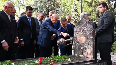 Bahçeli'den Ülkü Ocakları'na Ziyaret