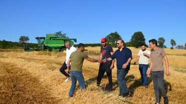 MHP Başkanı Çiftçileri Ziyaret Etti