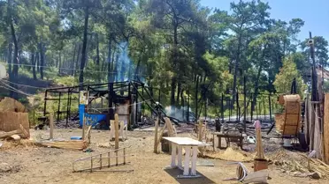 Muğla'da Yangın Ormana Sıçramadan Söndürüldü