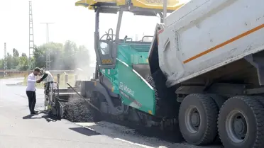 Muş'ta 26 Köyün Yolu Sıcak Asfaltla Yenileniyor