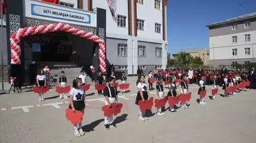 Muş'ta İlköğretim Haftası Töreni Düzenlendi