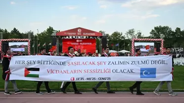 ODTÜ Mezuniyet Töreni Coşkuyla Gerçekleşti