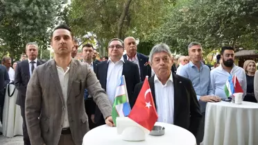Özbekistan'da Zafer ve Bağımsızlık Kutlaması