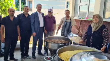 Pazar'da Geleneksel Şükür Duası