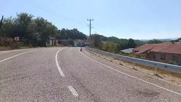 Pazaryeri'nde Uçurum Kenarına Bariyer Yapıldı
