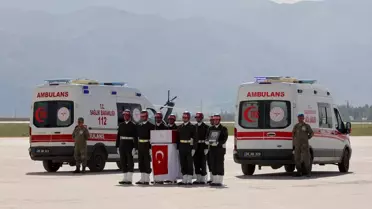 Pençe-Kilit Harekatı bölgesinde şehit olan askerler için Hakkari'de tören düzenlendi