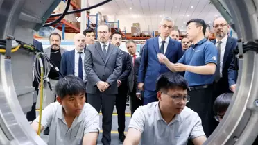 Bakan Memişoğlu'ndan Çin'e Sağlık Ziyareti
