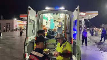 Pamukova'da Otobüs Tıra Çarptı: 12 Yaralı