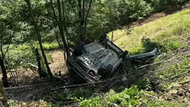 Ayvacık'ta Otomobil Devrildi: 2 Yaralı