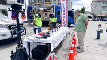 Emniyet Kemeri Simülasyonuyla Trafik Eğitimi