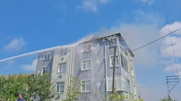 Sinop'ta Apartman Çatısında Yangın