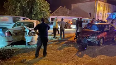Türkeli'de Otomobil Kazası: 8 Yaralı