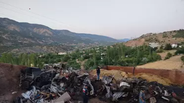Sivas'ta Yangın: Ev ve Ahır Küle Döndü