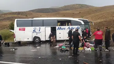 Sivas'ta Otobüs Kazası: 3 Ölü, 24 Yaralı