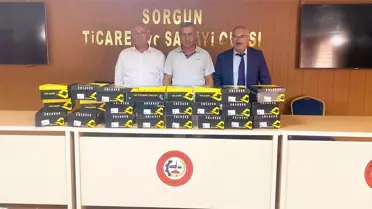 Sorgun TSO'dan Öğrencilere Ayakkabı Desteği