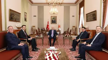 Kurtulmuş Arıkan ile Görüştü